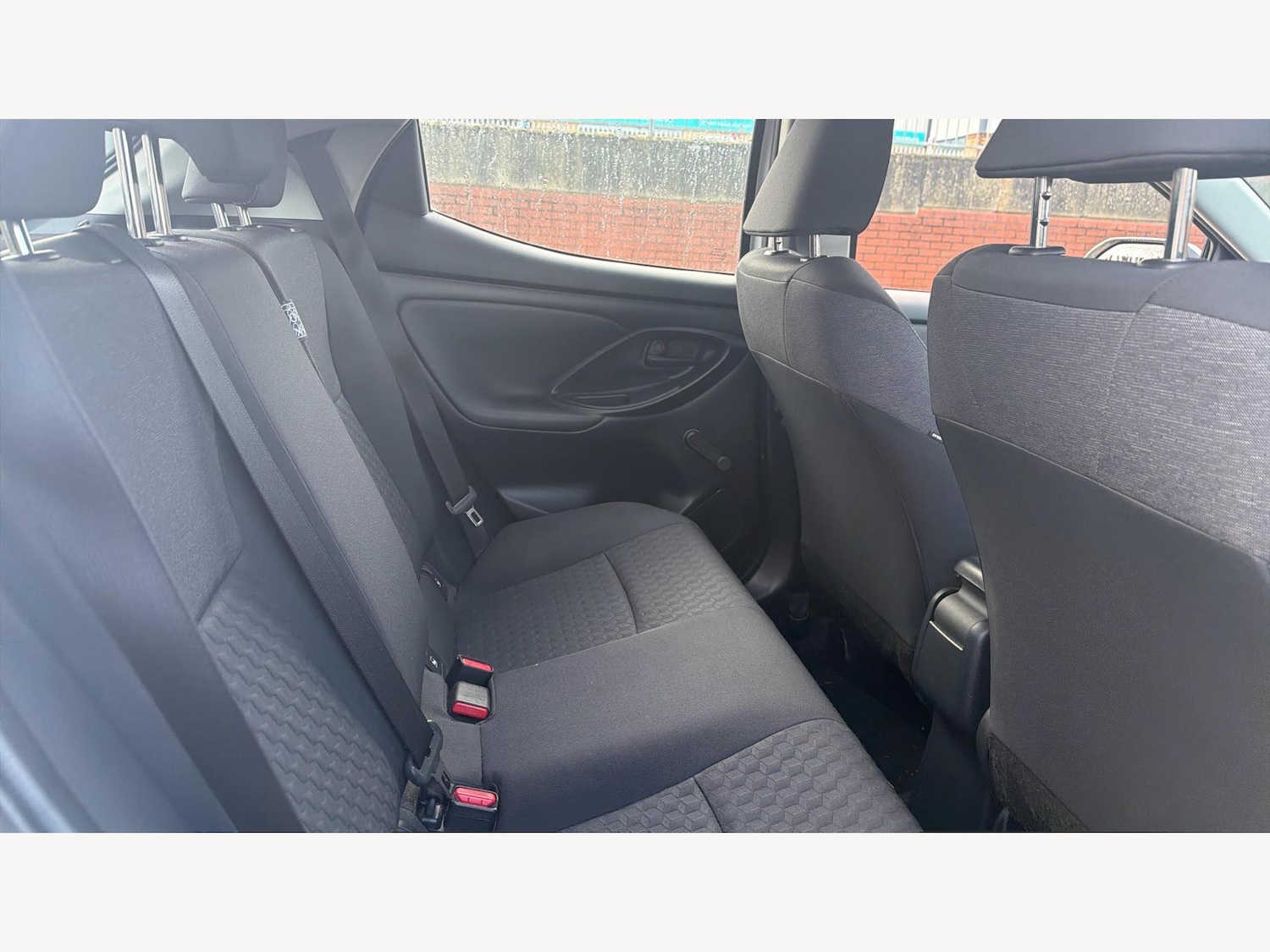 Used Toyota Yaris 2021 for sale - 77564977: Photo 14