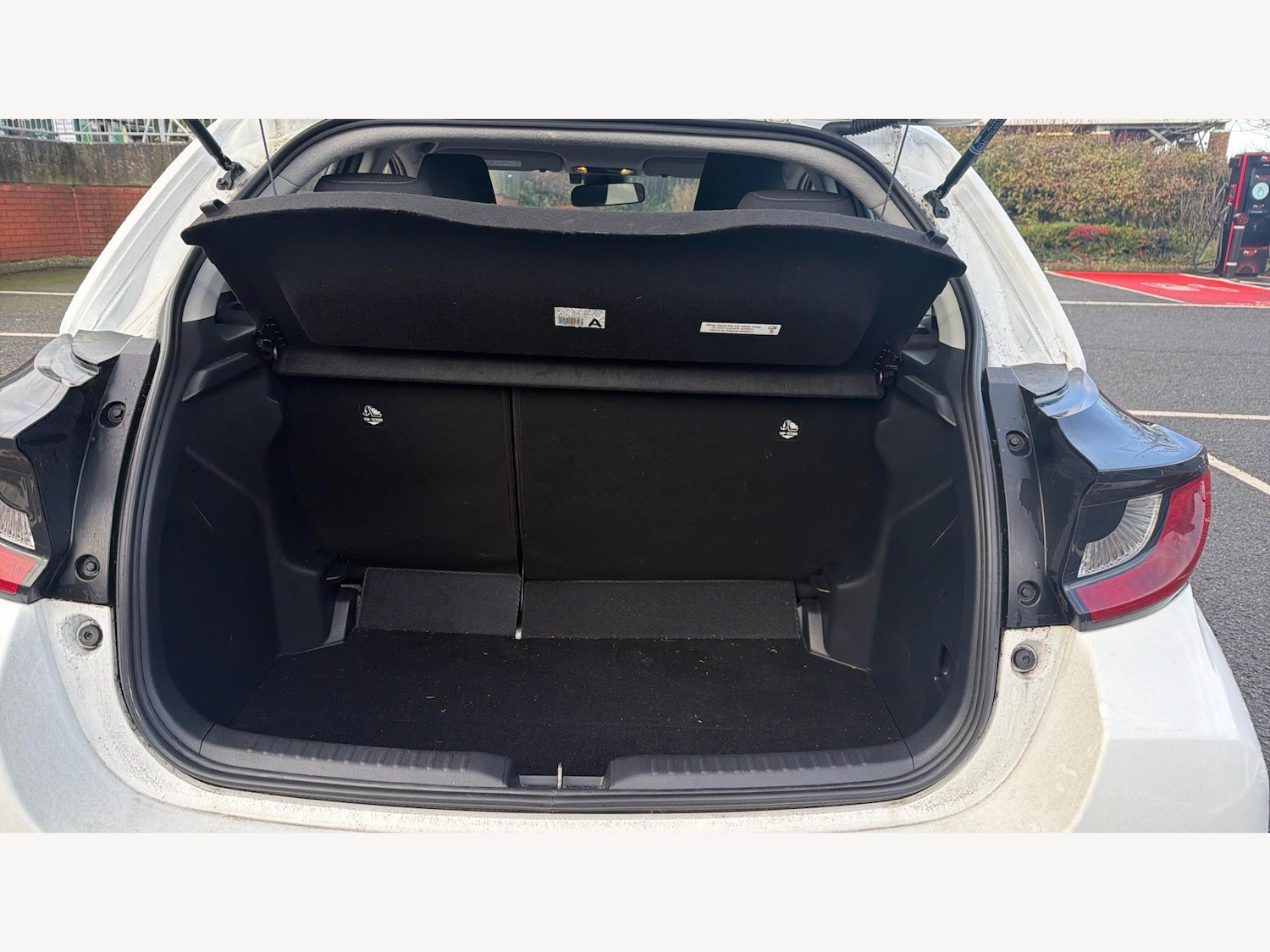 Used Toyota Yaris 2021 for sale - 77564977: Photo 16