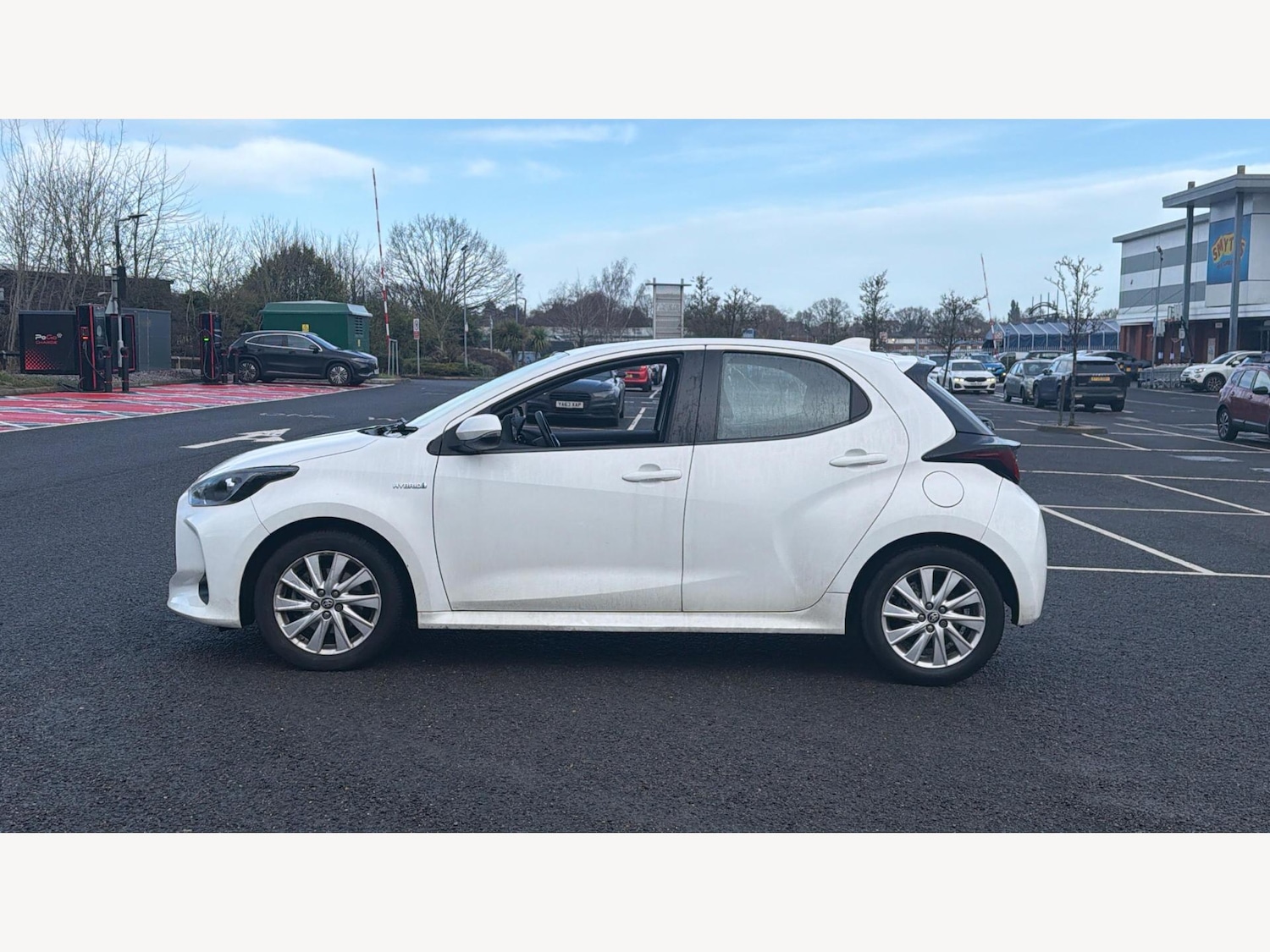 Used Toyota Yaris 2021 for sale - 77564977: Photo 19