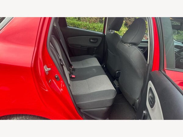 Used Toyota Yaris 2015 for sale - 76200143: Photo 14