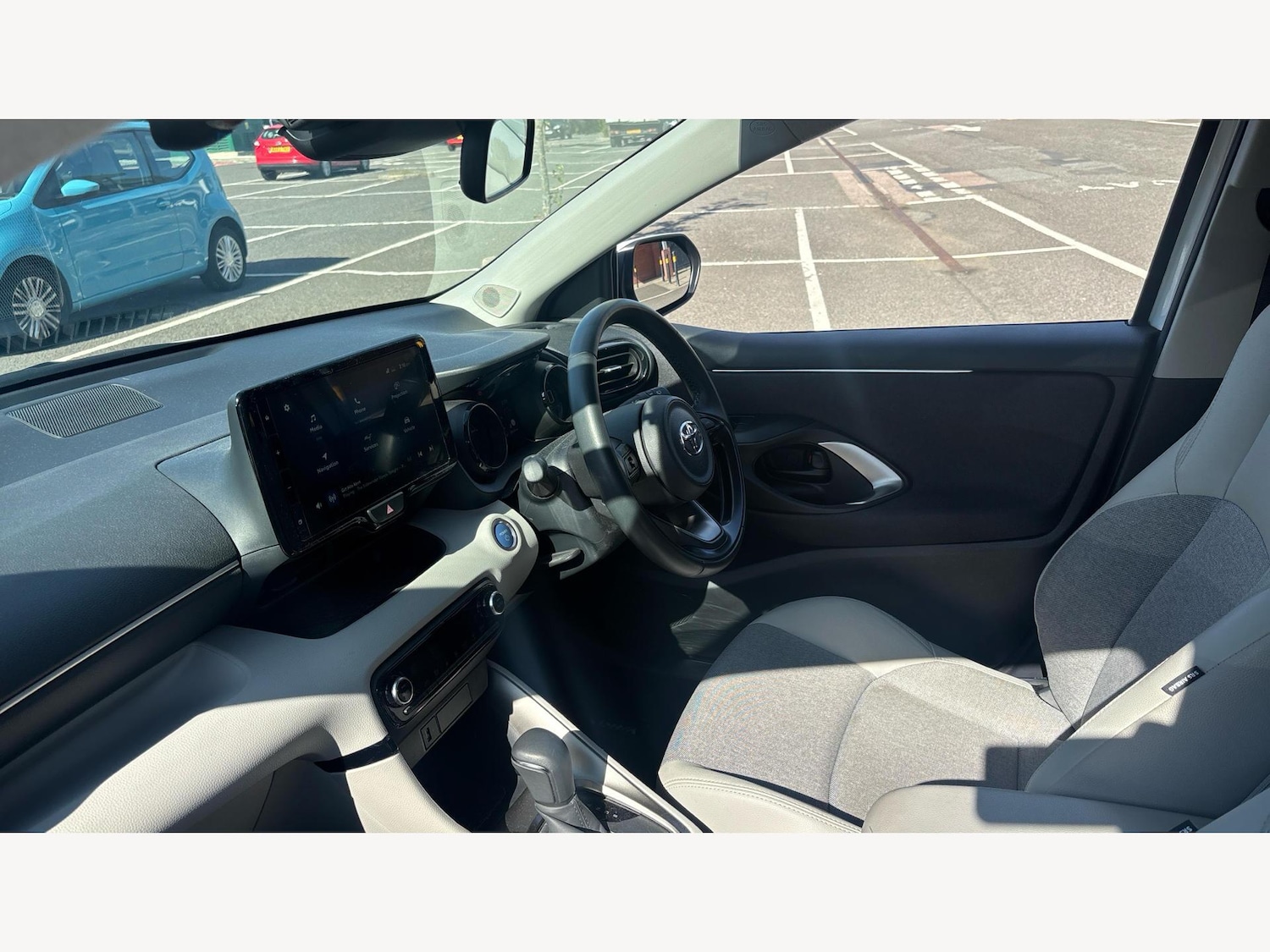 Used Toyota Yaris 2023 for sale - 76370623: Photo 12