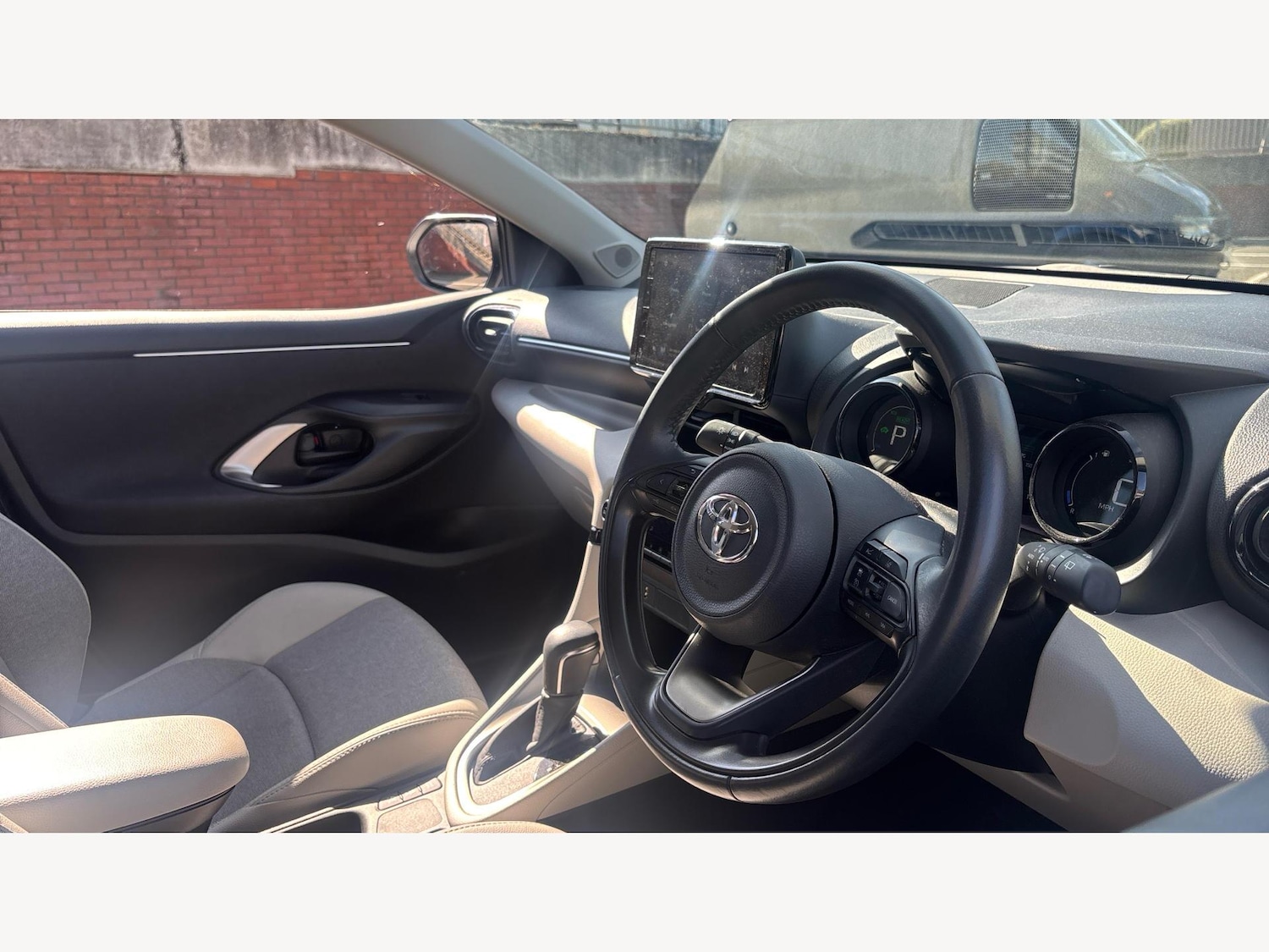 Used Toyota Yaris 2023 for sale - 76370623: Photo 13
