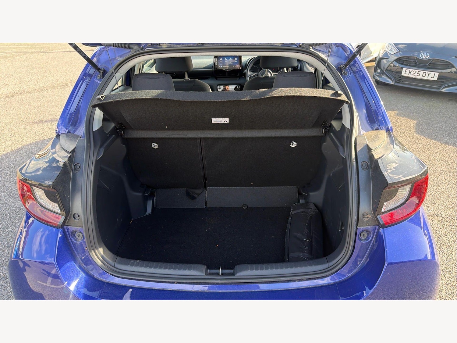 Used Toyota Yaris for sale - 78220050: Photo 15