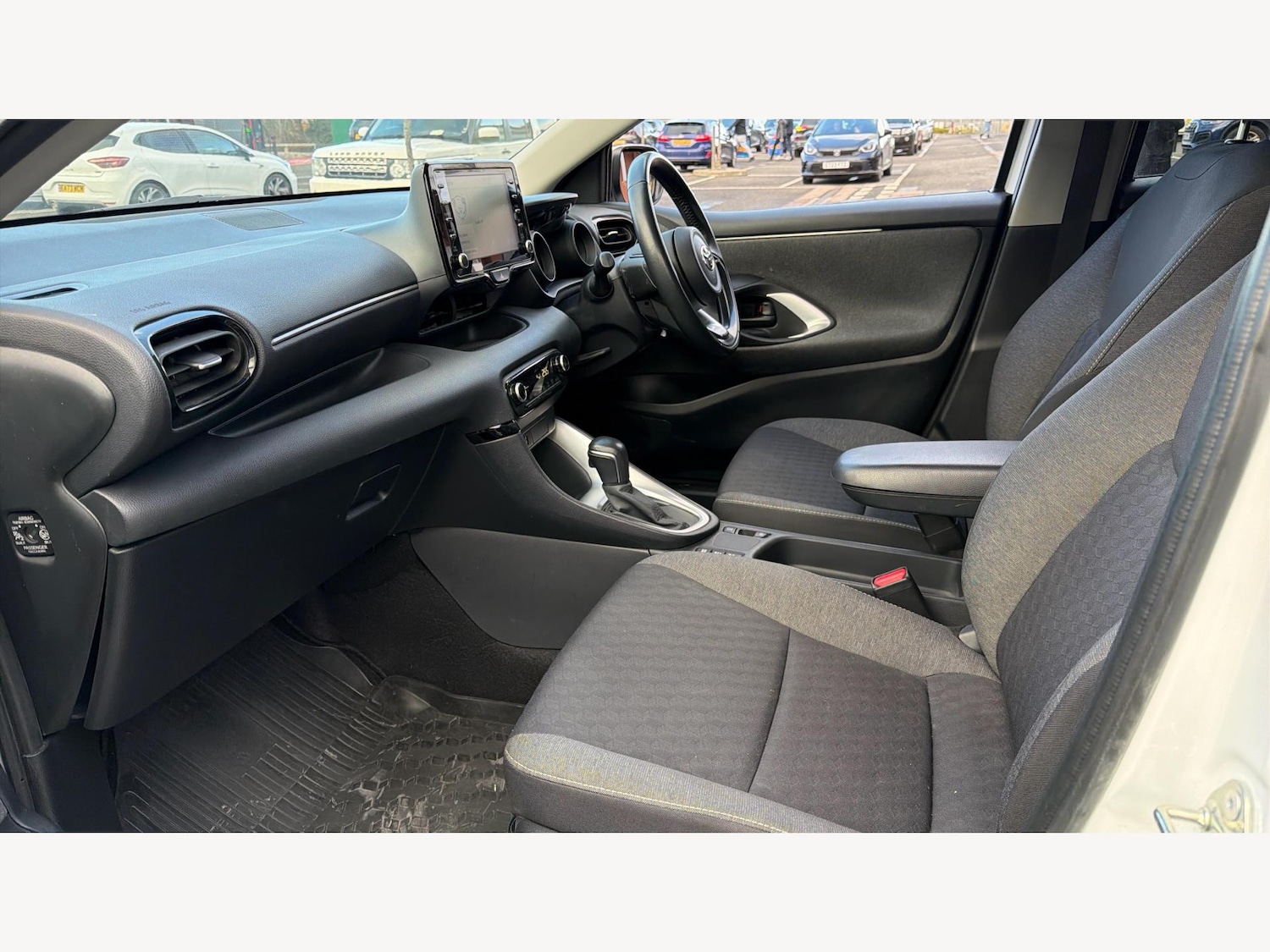 Used Toyota Yaris for sale - 77190586: Photo 12