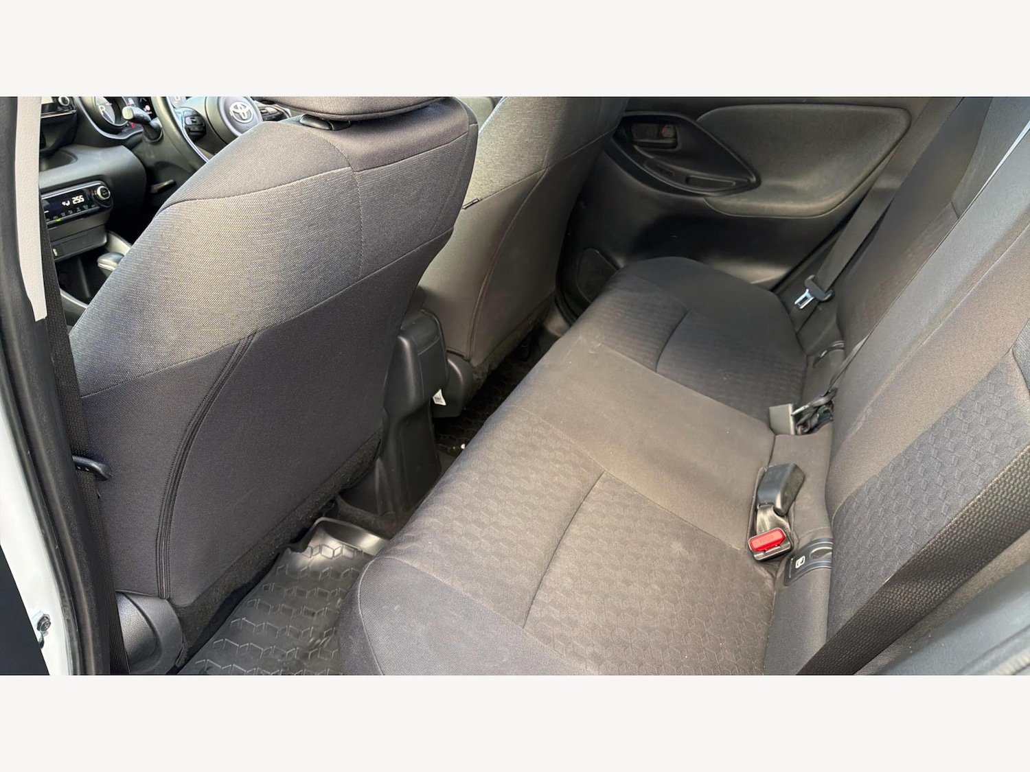 Used Toyota Yaris for sale - 77190586: Photo 15