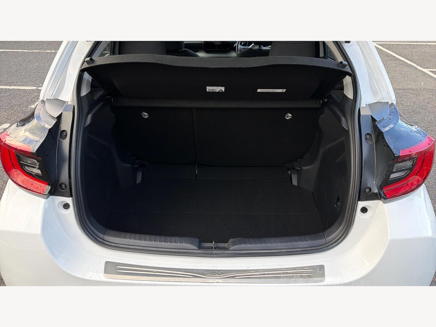 Used Toyota Yaris for sale - 77190586: Photo 16