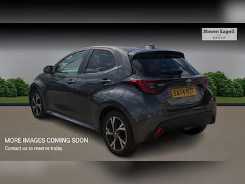 Used Toyota Yaris 2024 for sale - 79712654: Photo