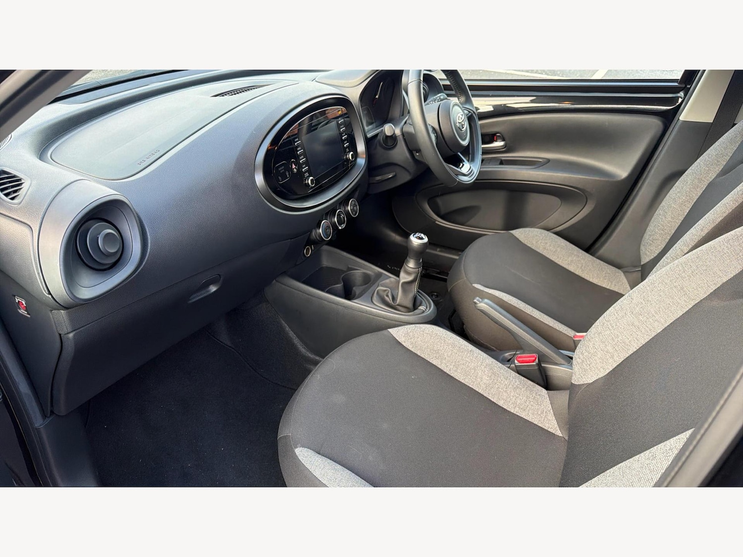 Used Toyota Aygo X 2023 for sale - 77625769: Photo 12