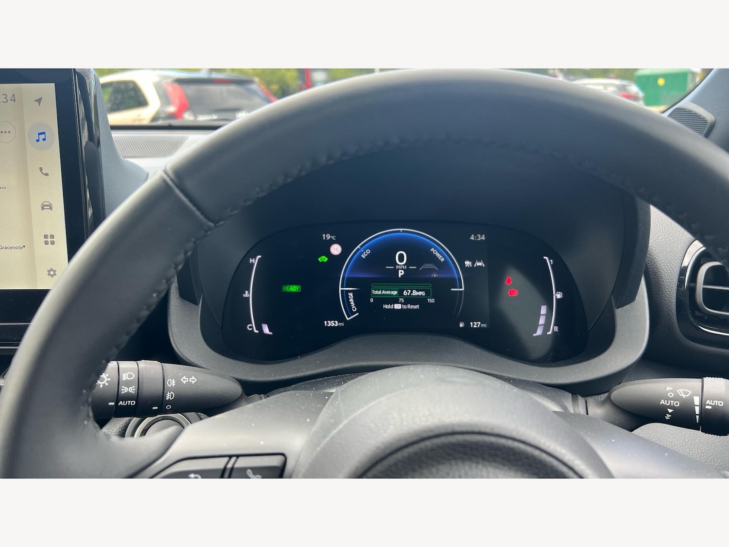 Used Toyota Yaris Cross 2024 for sale - 76988247: Photo 11