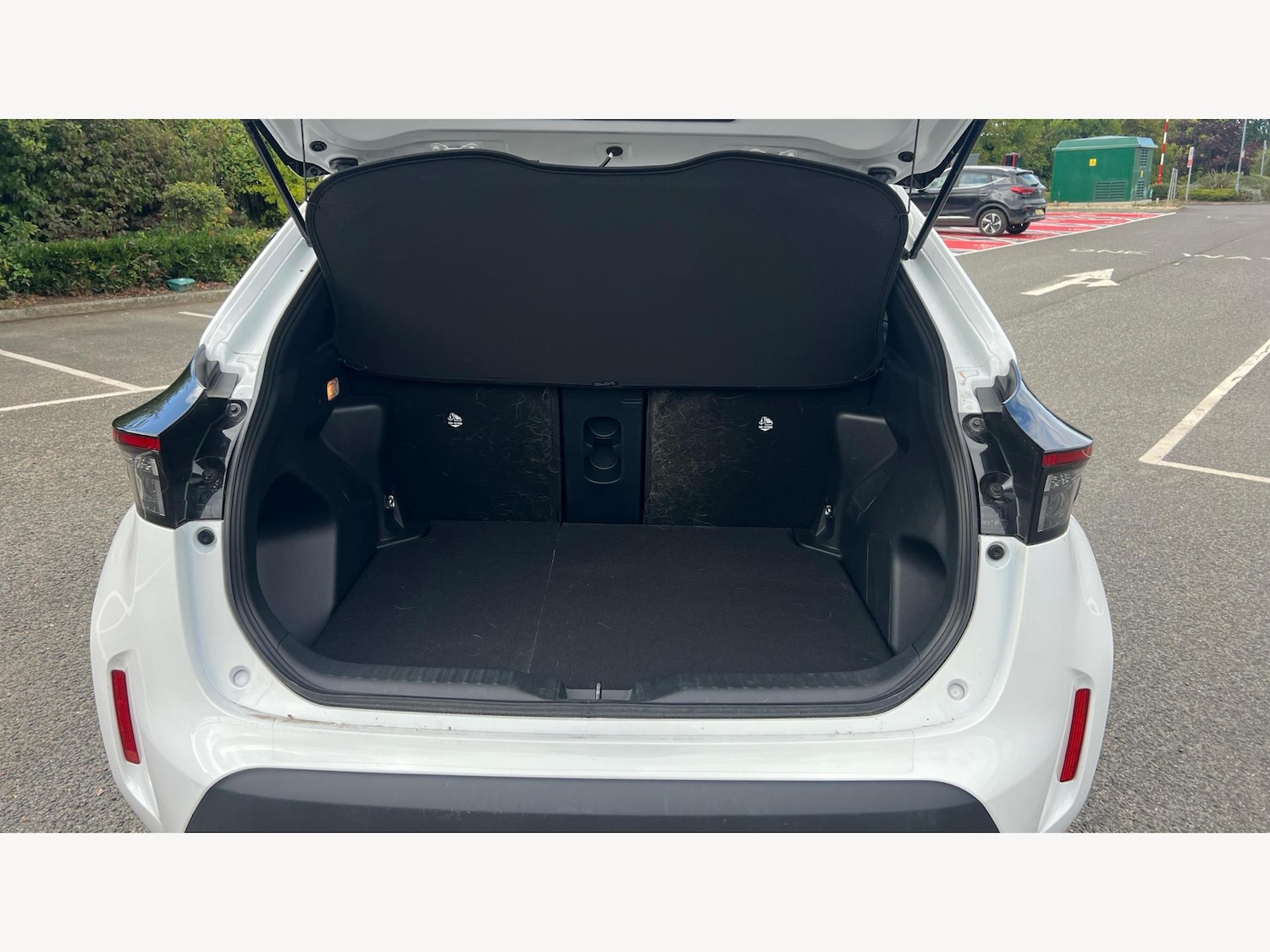 Used Toyota Yaris Cross 2024 for sale - 76988247: Photo 16