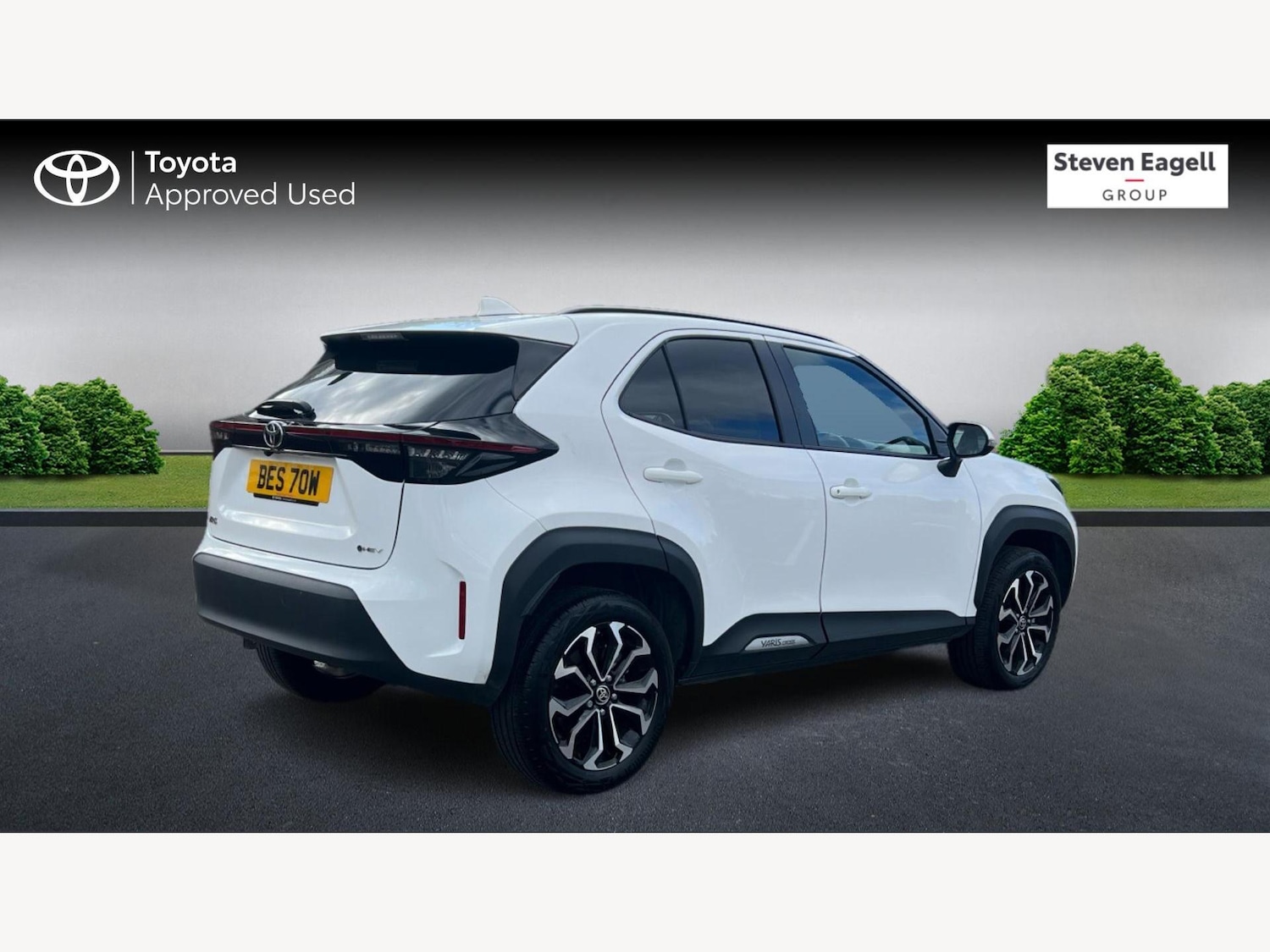 Used Toyota Yaris Cross 2024 for sale - 76988247: Photo 2