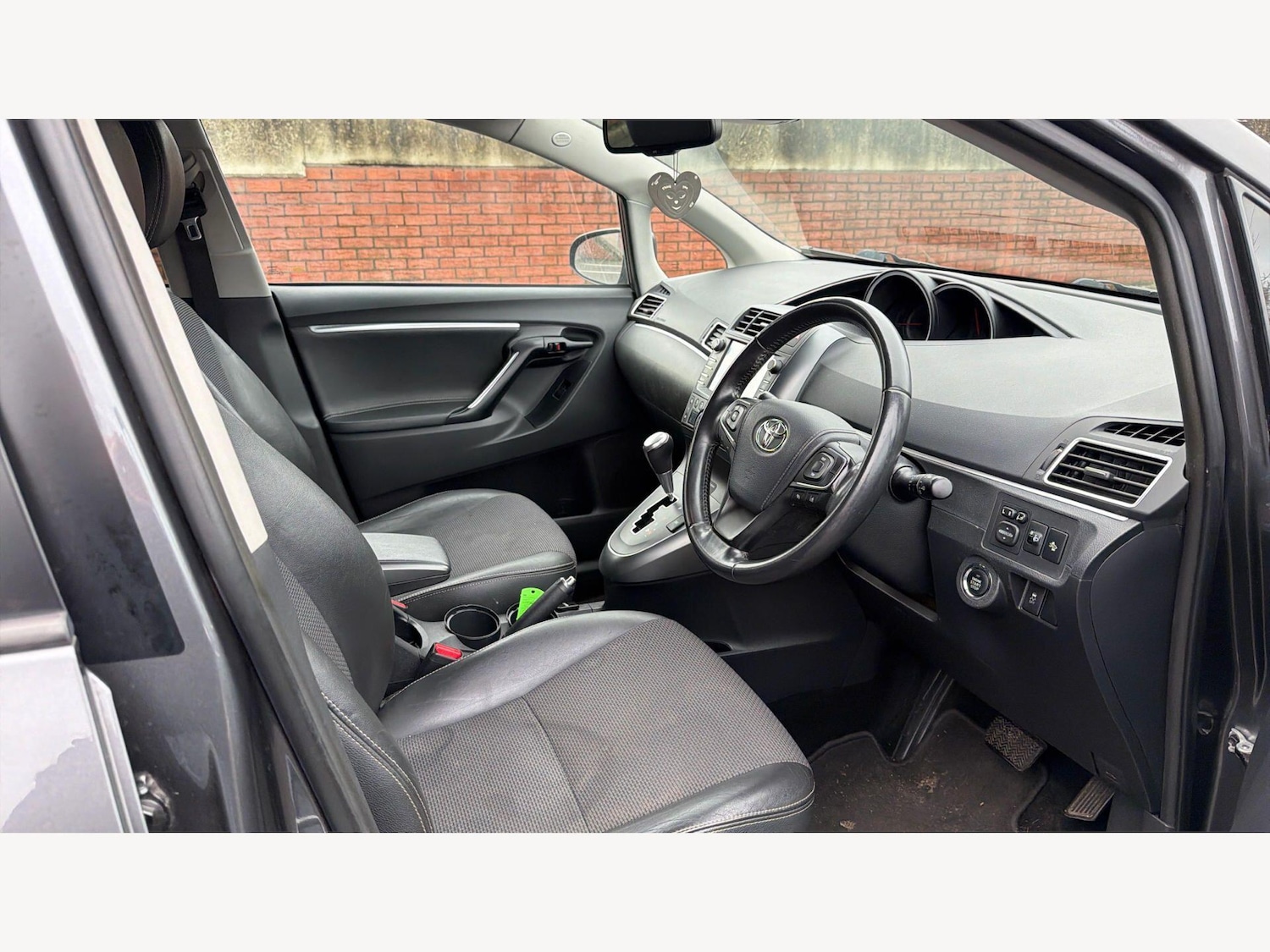 Used Toyota Verso 2018 for sale - 77670855: Photo 13