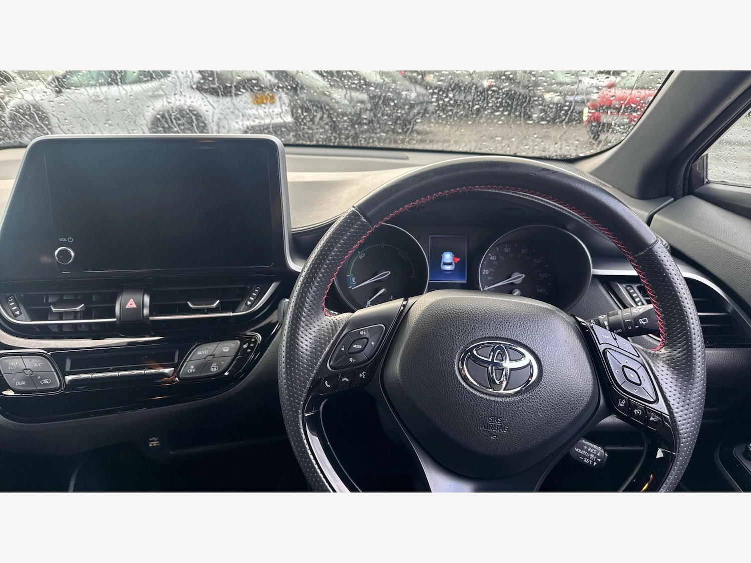 Used Toyota C-HR 2023 for sale - 76371119: Photo 10