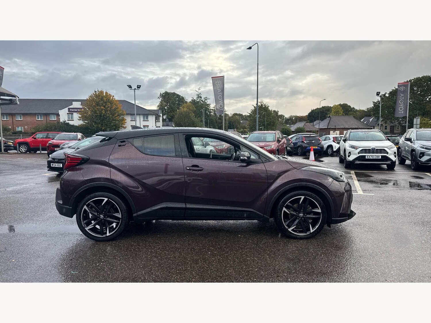 Used Toyota C-HR 2023 for sale - 76371119: Photo 18