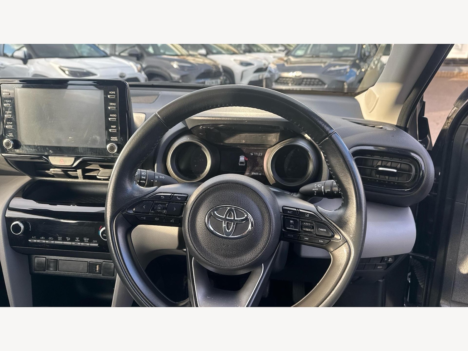 Used Toyota Yaris Cross 2022 for sale - 77067010: Photo 10