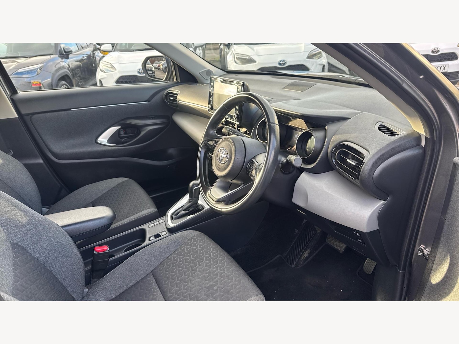 Used Toyota Yaris Cross 2022 for sale - 77067010: Photo 13