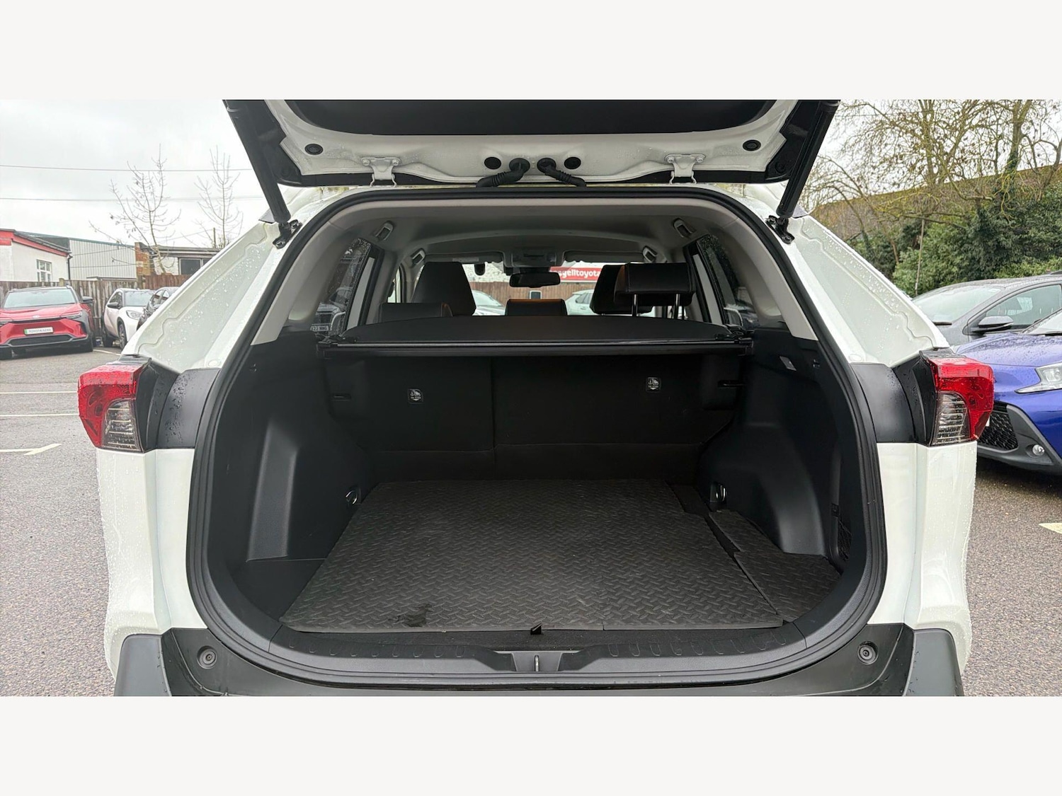 Used Toyota RAV4 2021 for sale - 77626126: Photo 16