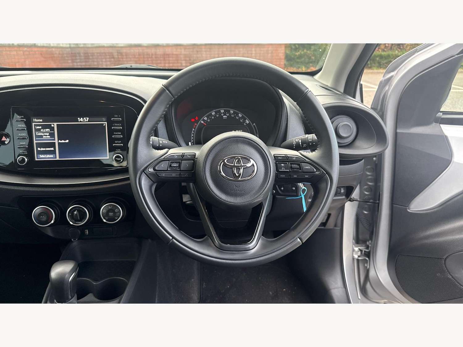 Used Toyota Aygo X 2022 for sale - 76499465: Photo 8