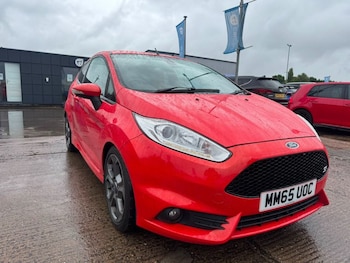 Used Ford Fiesta 2015 for sale - 78850833: Photo