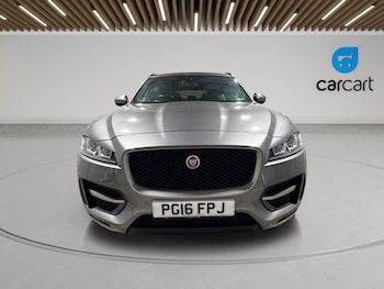 Used Jaguar F-Pace 2016 for sale - 79422155: Photo