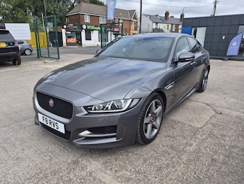 Used Jaguar XE 2018 for sale - 79384686: Photo