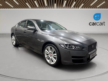Used Jaguar XE 2018 for sale - 79209701: Photo