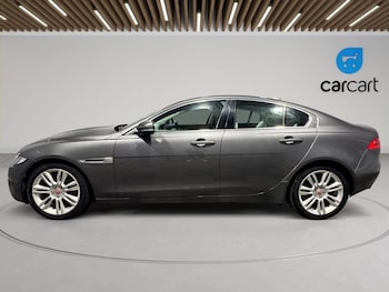Used Jaguar XE 2018 for sale - 79209701: Photo