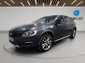 Used Volvo V60 2016 for sale - 78850517: Photo