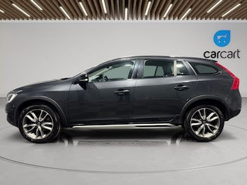 Used Volvo V60 2016 for sale - 78850517: Photo