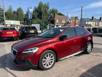Used Volvo V40 Cross Country 2016 for sale - 79141770: Photo