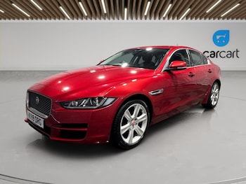Used Jaguar XE 2019 for sale - 79370263: Photo
