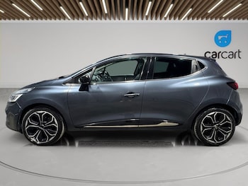 Used Renault Clio 2018 for sale - 79461660: Photo