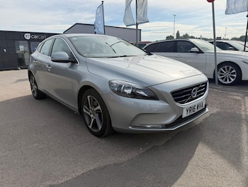 Used Volvo V40 2016 for sale - 79129324: Photo