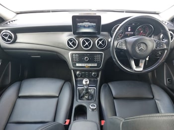 Used Mercedes-Benz GLA 2018 for sale - 78253430: Photo