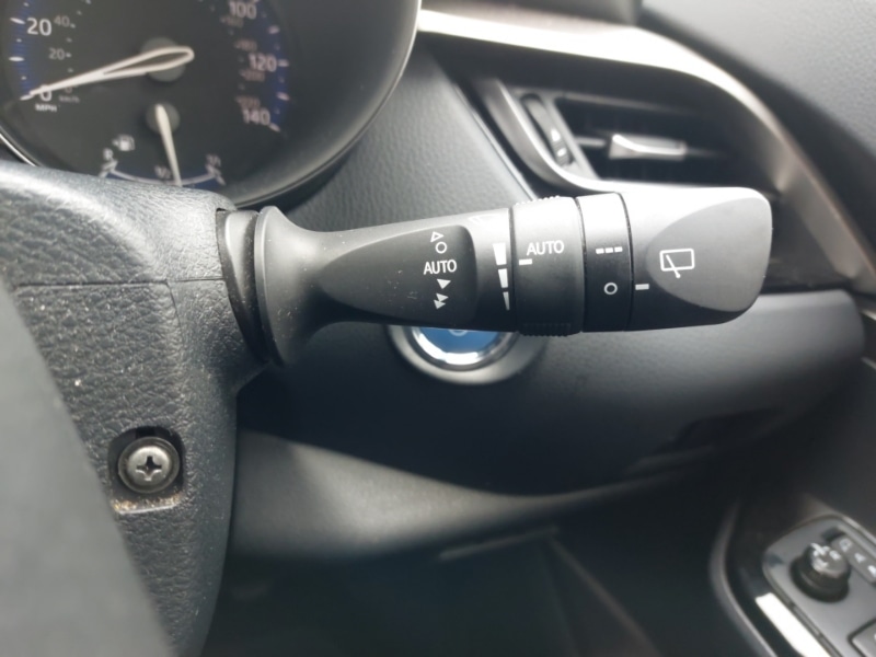 Used Toyota C-HR 2019 for sale - 76691895: Photo 17