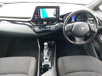 Used Toyota C-HR 2019 for sale - 76691895: Photo