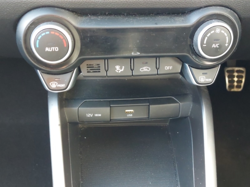 Used Kia Stonic 2022 for sale - 78164038: Photo 11