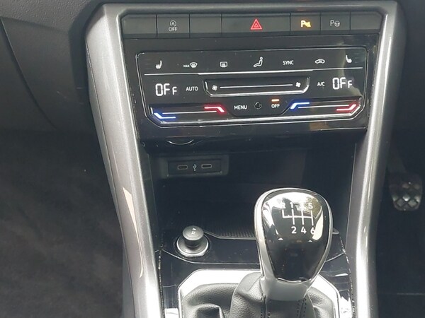 Used Volkswagen T-Roc 2022 for sale - 76172118: Photo 11
