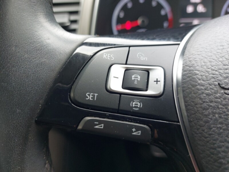 Used Volkswagen T-Roc 2020 for sale - 76301689: Photo 13