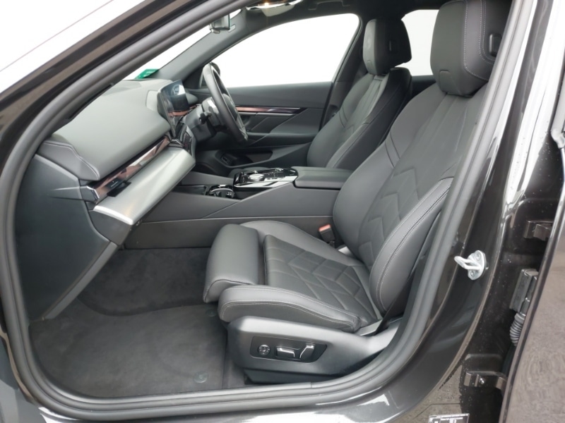 Used BMW 5 Series 2025 for sale - 76275507: Photo 5