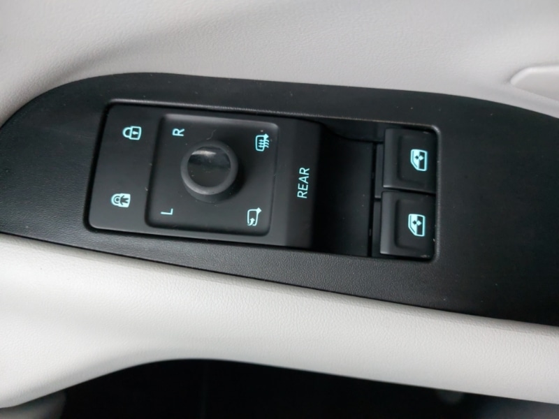 Used Ford Explorer 2025 for sale - 76889279: Photo 18