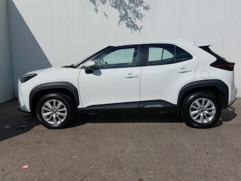 Used Toyota Yaris Cross 2023 for sale - 79247380: Photo