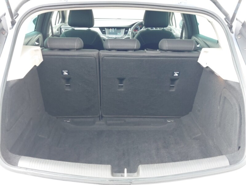 Used Vauxhall Astra 2018 for sale - 77736426: Photo 8