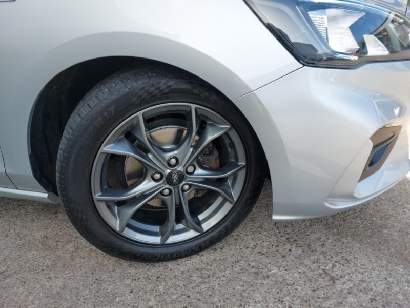 Used Ford Focus 2019 for sale - 78041064: Photo 9