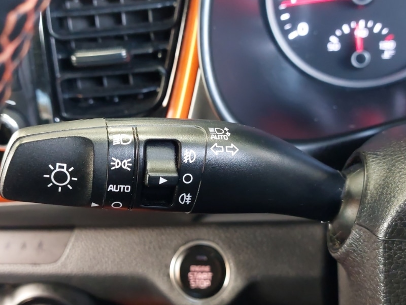 Used Kia Stonic 2018 for sale - 77731419: Photo 15