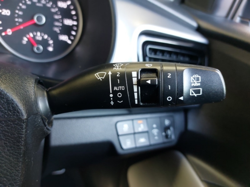 Used Kia Stonic 2018 for sale - 77731419: Photo 17