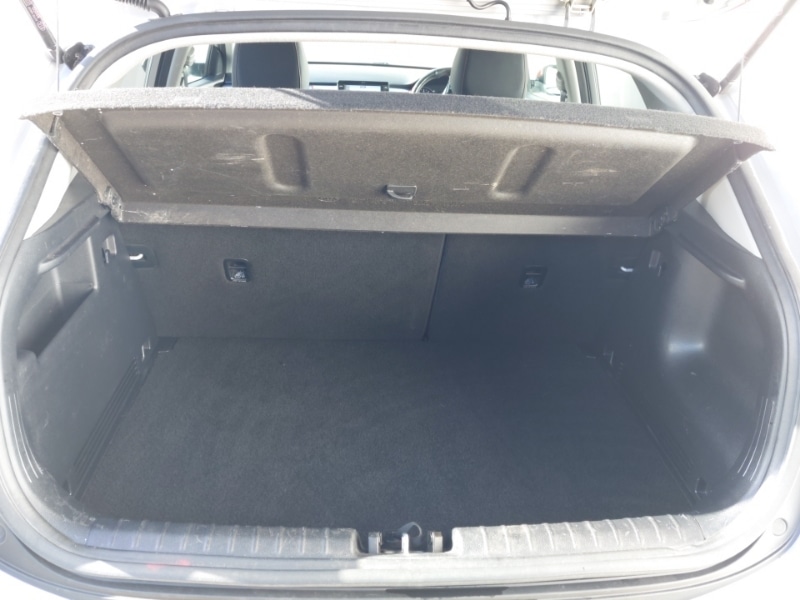 Used Kia Stonic 2018 for sale - 77731419: Photo 8