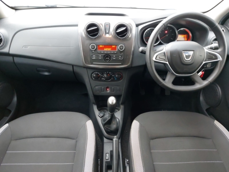 Used Dacia Sandero Stepway 2019 for sale - 77439524: Photo 2