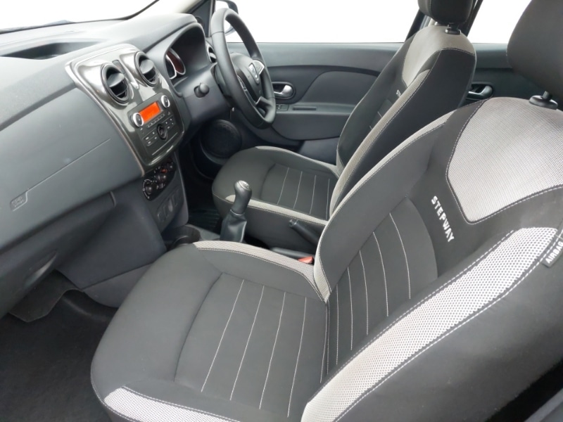 Used Dacia Sandero Stepway 2019 for sale - 77439524: Photo 5