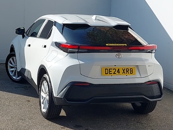 Used Toyota C-HR 2024 for sale - 77731406: Photo